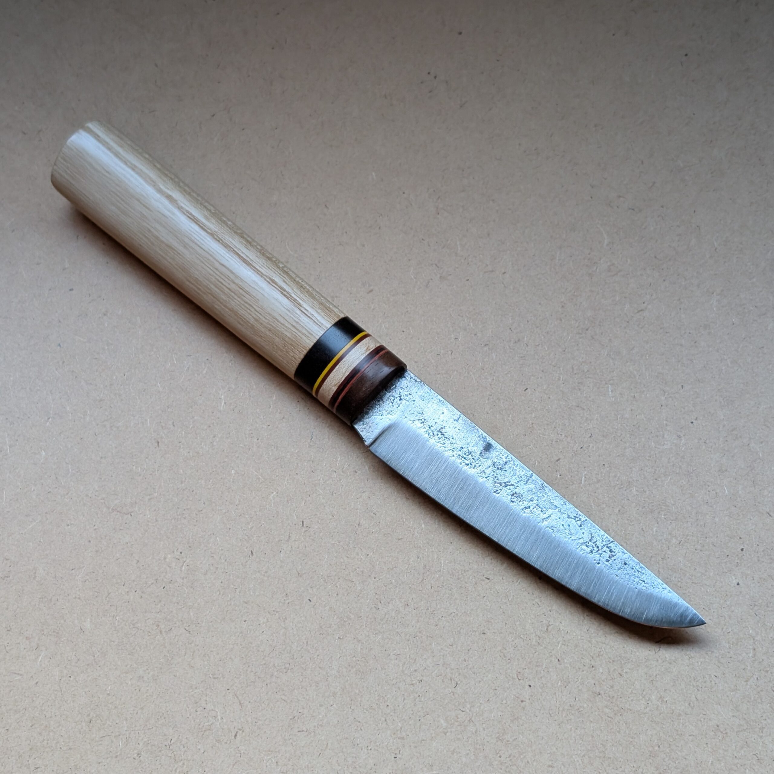 Le Naalien 104, le puukko en frêne olivier – Image 2