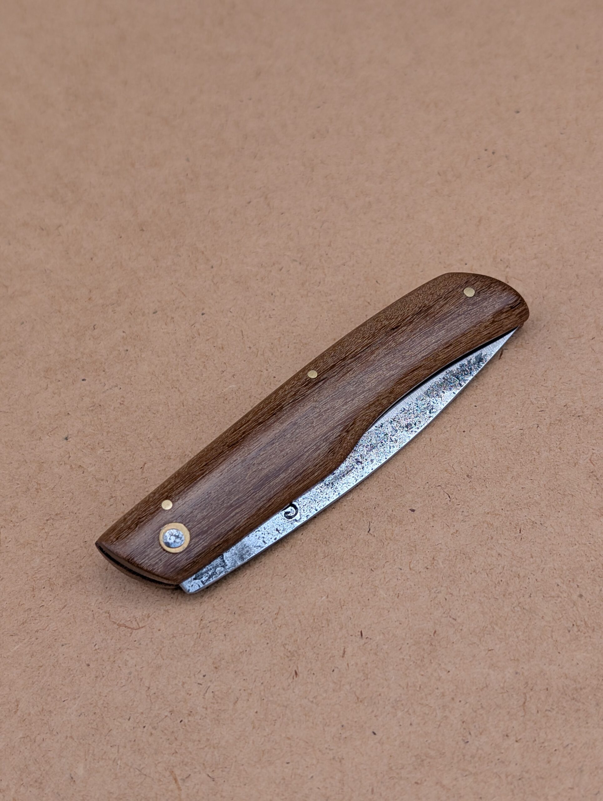 Le Nagha 423, couteau pliant en assamela – Image 2